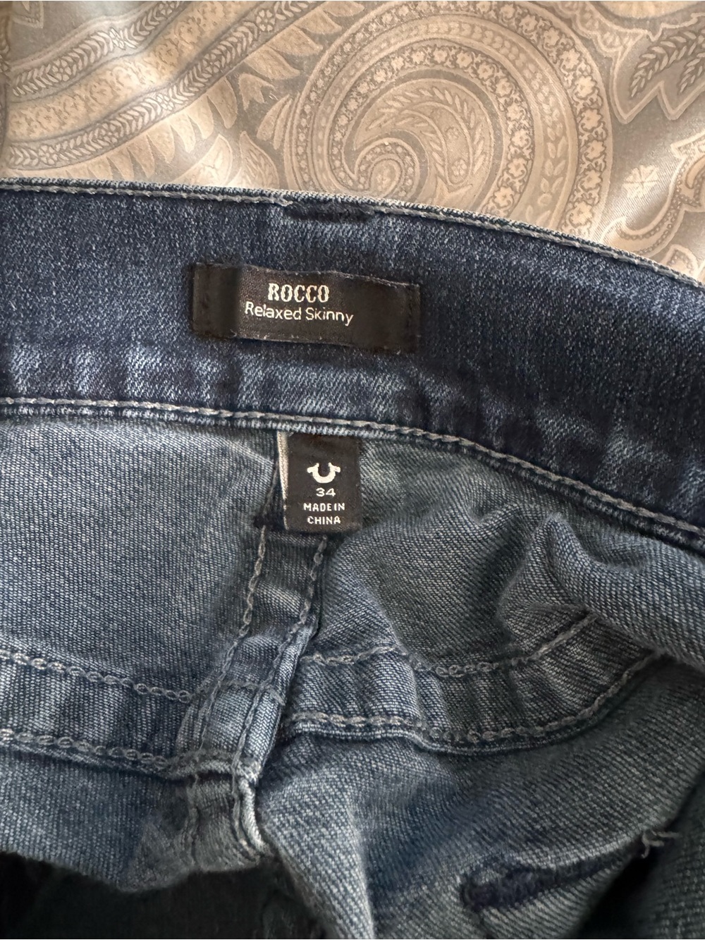 Relaxed Skinny Menโs Jeans - Dark Blue